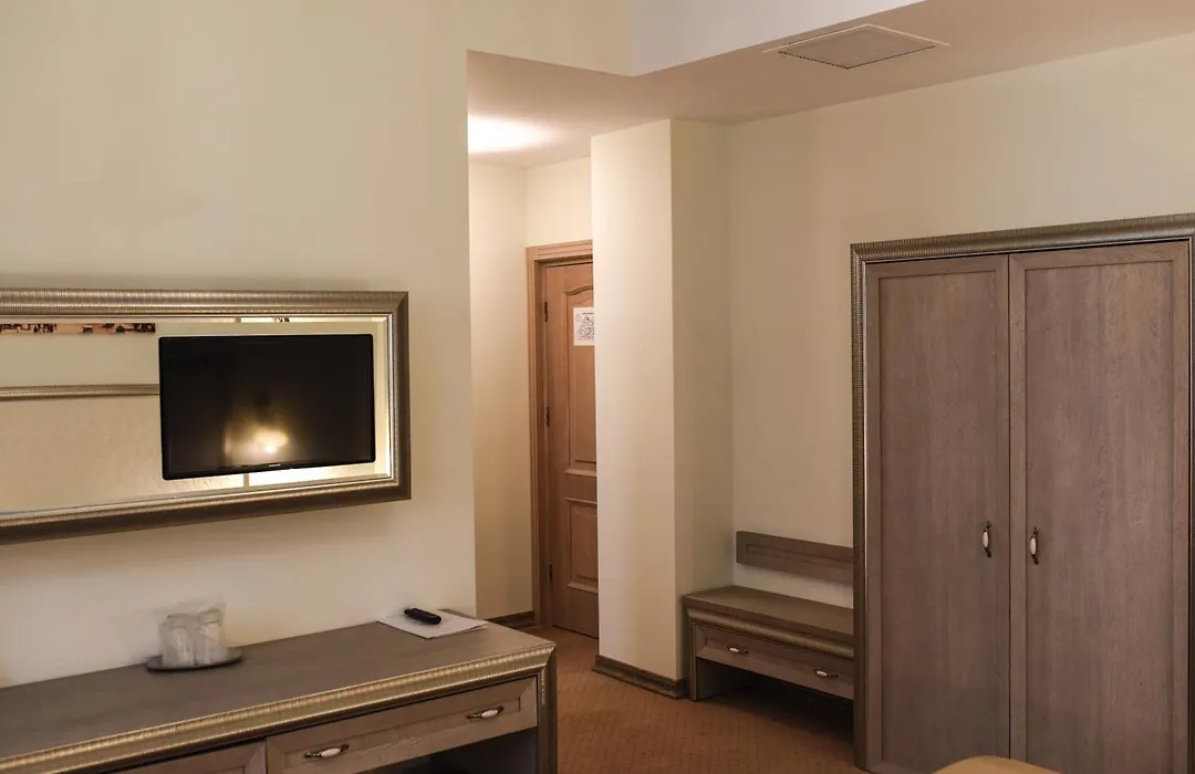 Euro Hotel Grivita-1